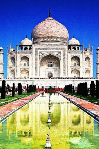 The Majestic Taj Mahal: A Love Story in Marble ❤️🏰