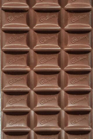 Indulgent Delight: The Creamy Milk Chocolate Bar 🍫