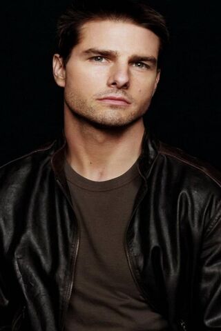 The Iconic Star: Tom Cruise in Focus