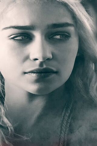 The Dragon Queen's Gaze 🐉✨