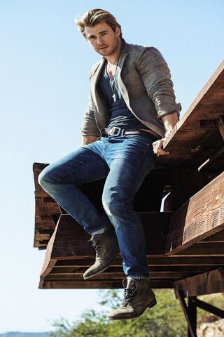 Charming Adventurer: A Day in the Sun