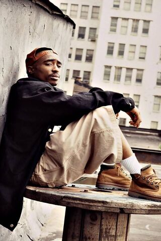 Tupac: The Voice of a Generation 🎤✨