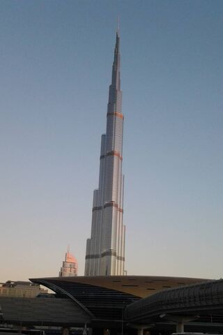 Reaching New Heights: The Burj Khalifa
