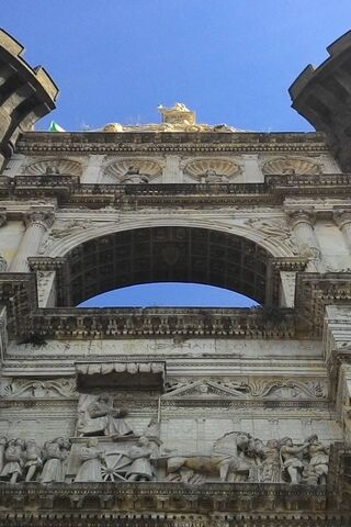 The Majestic Castel: A Glimpse into History 🏰✨