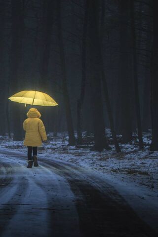 Golden Glow in the Gloom