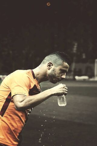 Belhanda: The Thirst for Victory ⚽💧
