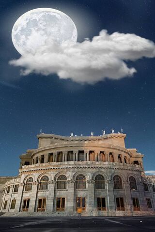 Moonlit Majesty: The Heart of Armenia 🌙🏛️