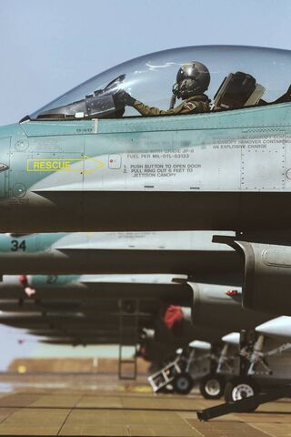 Ready for Takeoff: The F-16 TNI AU in Action! ✈️