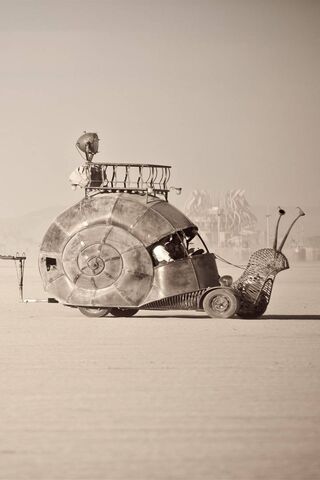 The Snail of Burning Man: A Journey Through Art and Imagination 🐌🔥