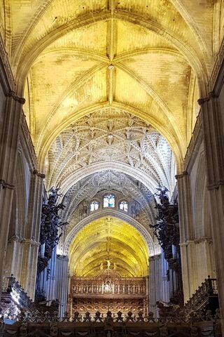 Golden Vaults of La Giralda: A Glimpse Inside