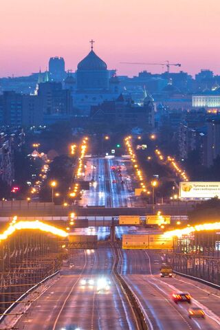 Twilight Glow: A City Awakens 🌆✨