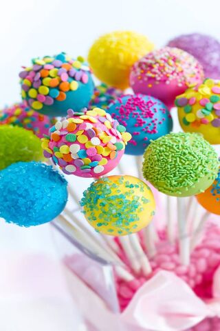 Colorful Cake Pops Deli..