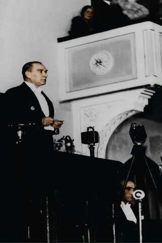 A Historic Moment: The Birth of the Republic 🇹🇷