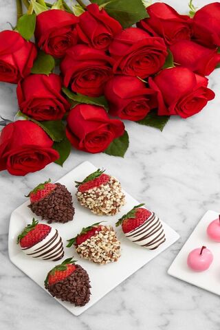 Sweet Romance: A Delightful Treat for Your Loved One ❤️🍓