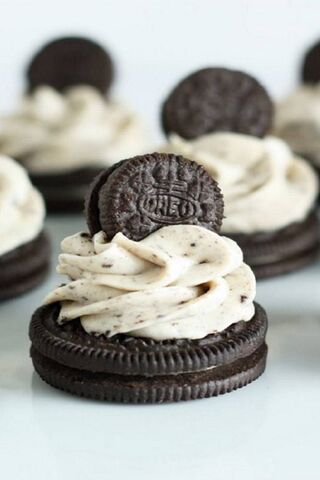 Delicious Oreo Delight 🍪✨