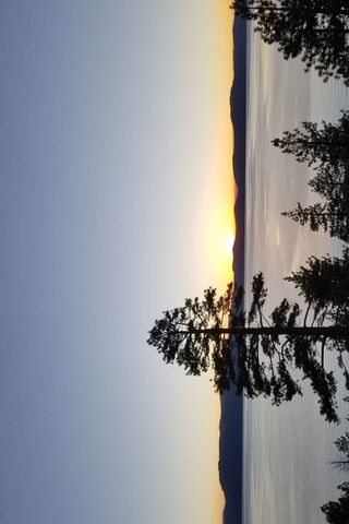 Sunset Serenity at South Lake Tahoe 🌅🌲