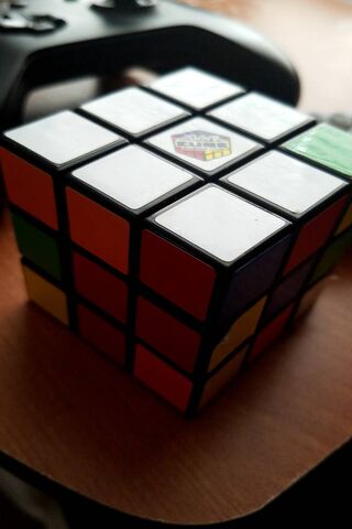 Twist and Turn: The Colorful Challenge of the Rubik's Cube! 🧩✨