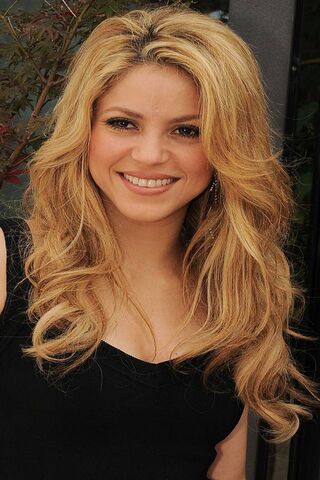 Shakira Wallpaper - Download to your mobile from PHONEKY