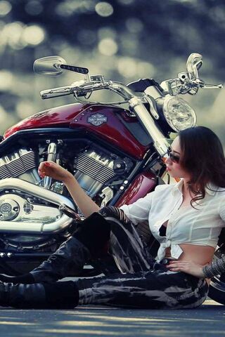 Dziewczyna motocykl