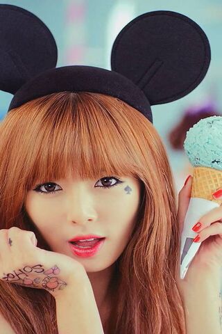 Sweet Vibes with Hyuna 🍦✨