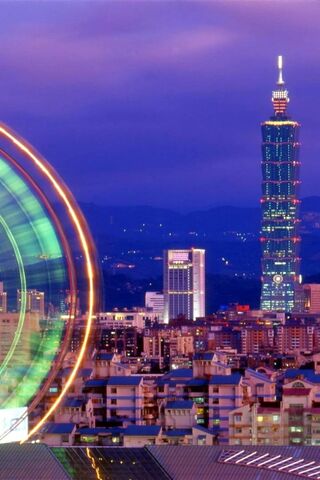 Twilight Over the City: A Skyline to Remember 🌆✨
