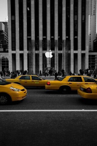 The Iconic Apple Store NYC: A Tech Haven in the City