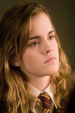 Hermione 5 Wallpaper - Download to your mobile from PHONEKY