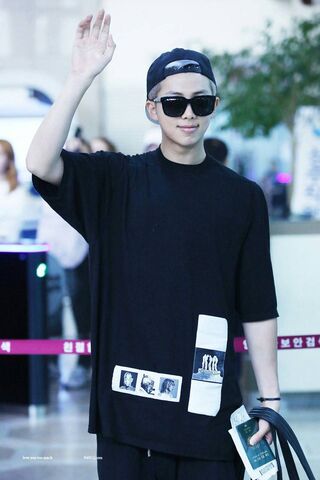 Rapmon Waves Hello! 🌟