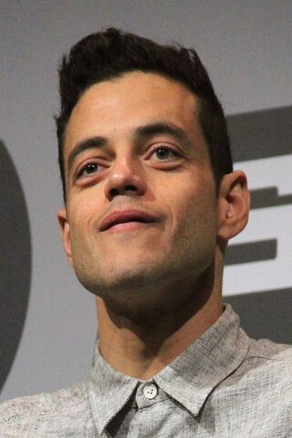 Rami Malek: A Star on the Rise 🌟