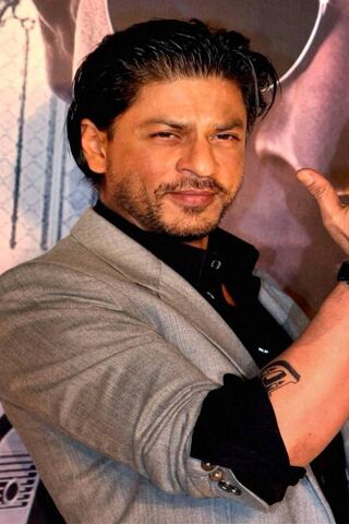 The Charismatic King: SRK in Don 👑✨