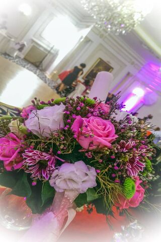 Blossoms of Elegance: The Buchet Flori