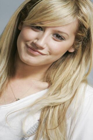 Shining Star: The Charm of Ashley Tisdale ✨