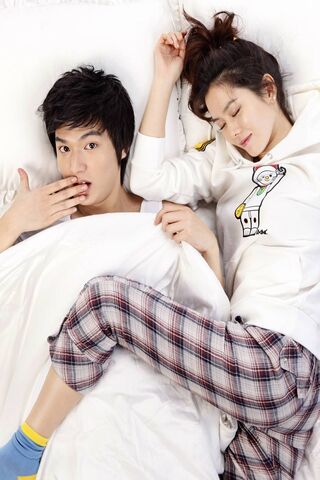 Cozy Moments of Affection 🛏️❤️