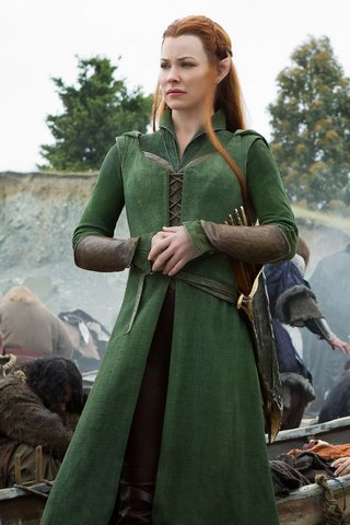 Evangeline Lilly as the Enigmatic Elf 🌲✨