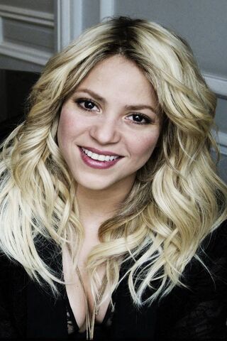 Shakira: The Queen of Latin Pop 🎤✨