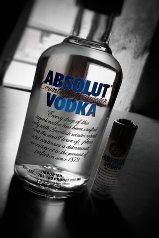 The Essence of Sweden: Absolut Vodka 🍸🇸🇪