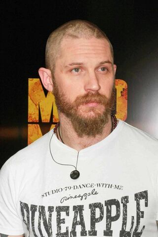 The Versatile Actor: Tom Hardy in Focus 🎬