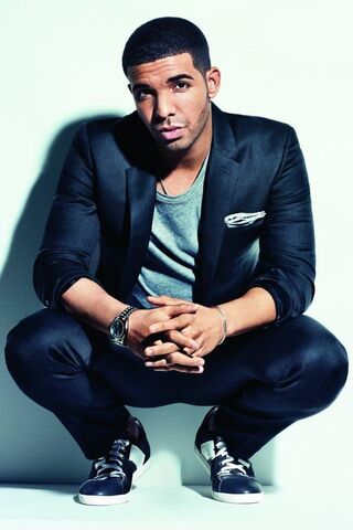 Drake: The Stylish Icon..