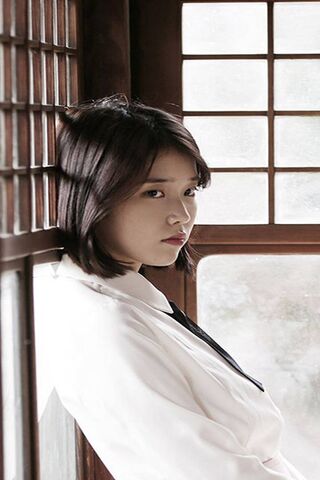 Reflections of Youth: The Essence of Iu 109 Bampyeonji