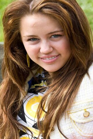 The Early Days of a Pop Icon 🌟