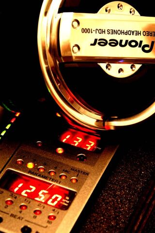 Pioneering Sound: The Heart of Audio Innovation 🎶