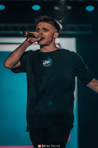 Wos: The Rising Star of Hip-Hop 🎤✨