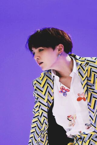 Suga Idol Wallpaper - Download to your mobile from PHONEKY