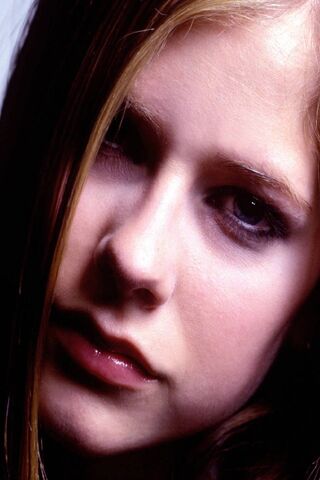 Wajah Avril Lavigne