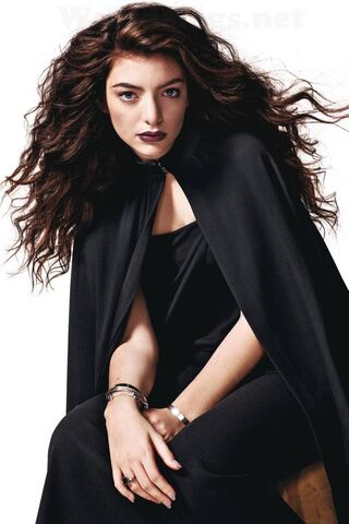 Mystical Elegance: Lorde in Black