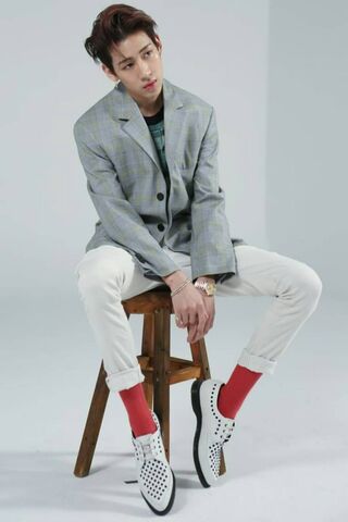Bambam's Chic Vibe: A Fashion Statement