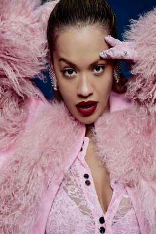 Fierce in Pink: A Glamorous Statement