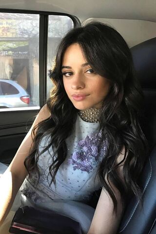 Camila Cabello: A Glimpse of Glamour 🌟