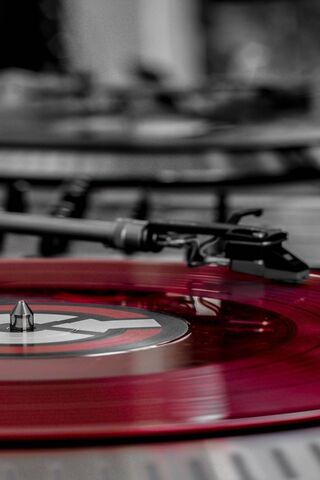 Groove in Red: The Vinyl Experience 🎶❤️