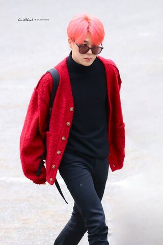 Jimin's Stylish Stroll 🌟